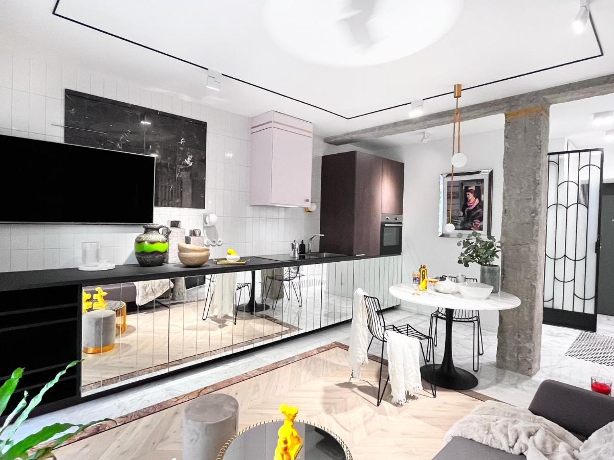 Design+Luxus Apartment Im Zentrum! +Netflix Warszawa Eksteriør bilde